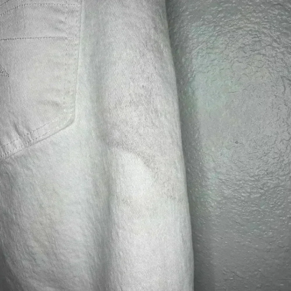 American Eagle Mom Straight Jean White Destroyed high rise stretch, Size 10